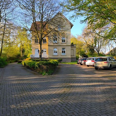 Emily'S Deichbude In Einer Historischen Villa In Dornumersiel Ngoại thất bức ảnh